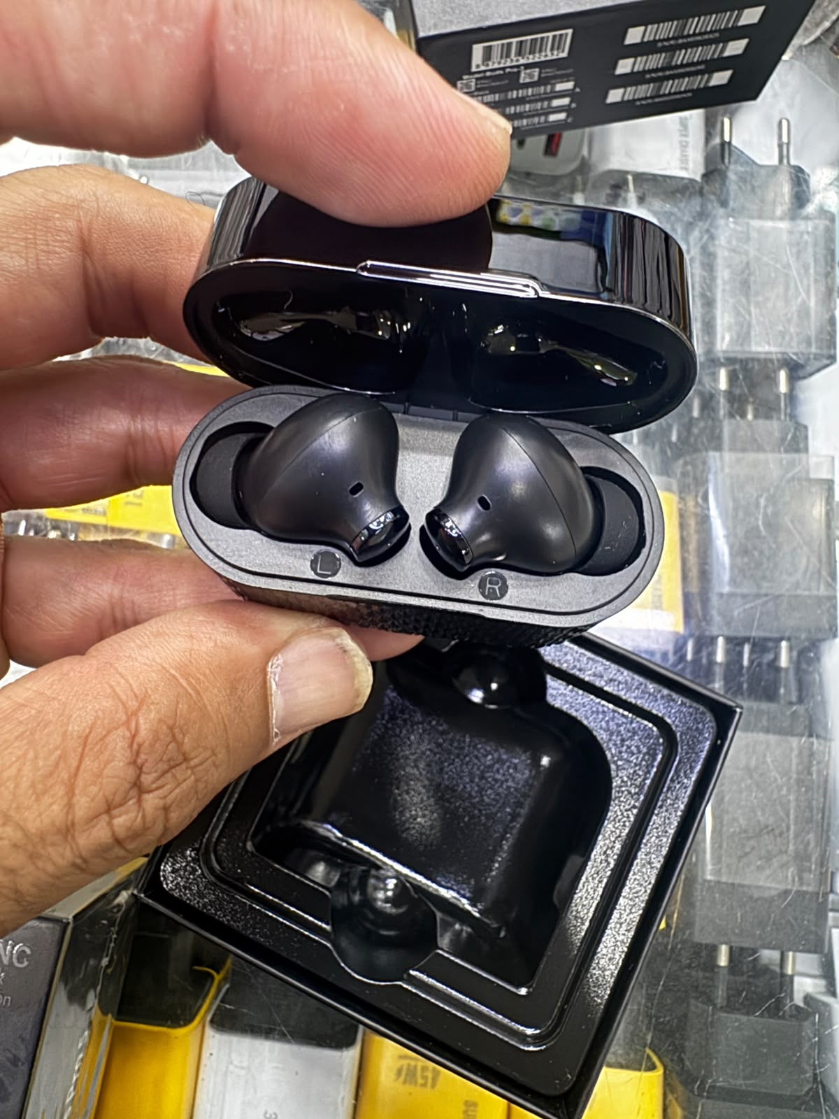 Earbuds Pro 5 wireless earbuds in Blue – Sylent Pakistan, photo 4